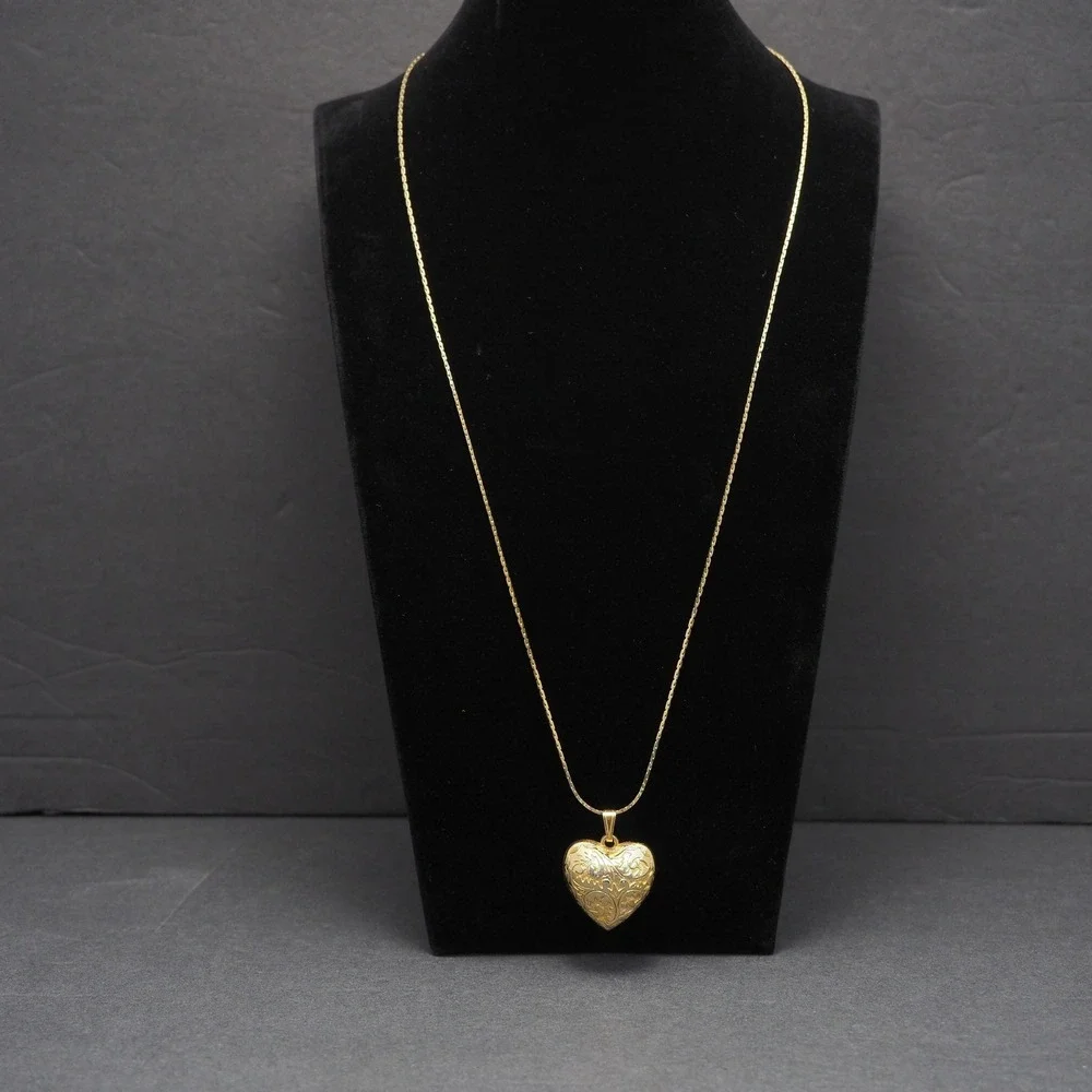 Vintage Necklace Puffy Heart Gold Tone Engraved Floral Scroll